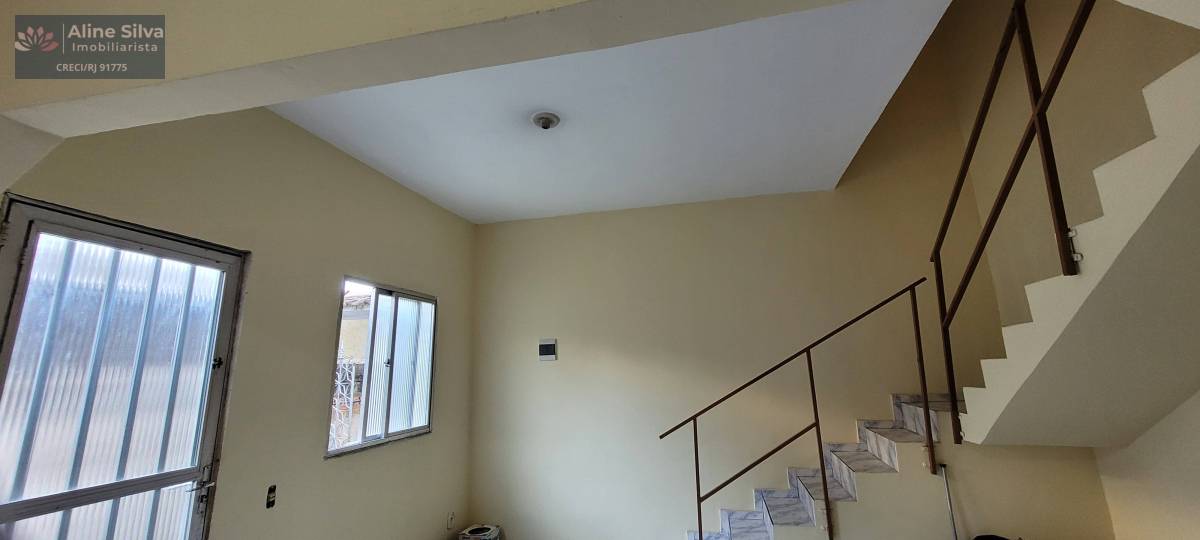 Casa ampla Duplex 3 quartos,FGTS, Doc Ok,5 min. do metrô, Centro - São João de Meriti/RJ