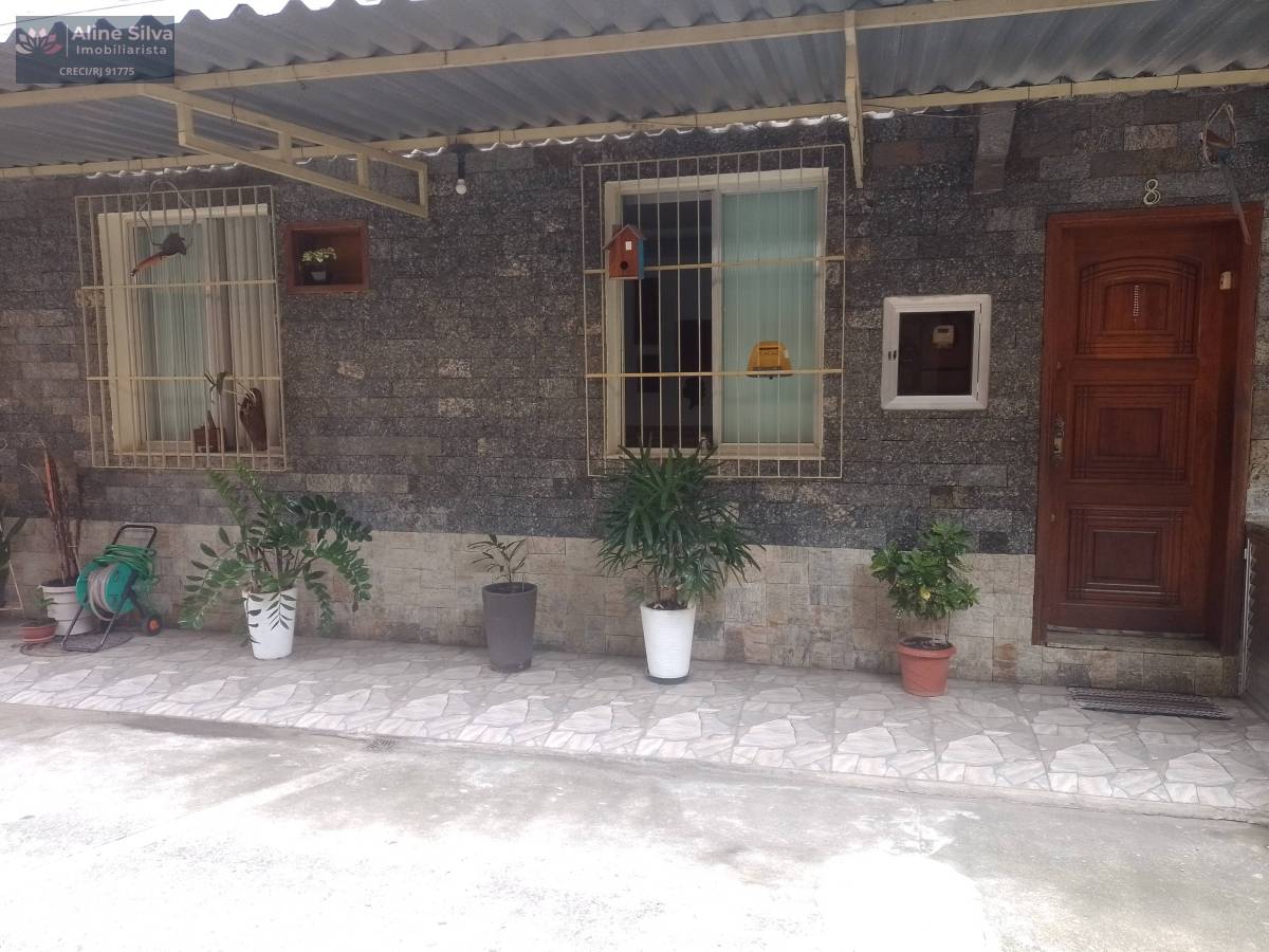 Maravilhosa casa de vila com terraço e churrasqueira na Pinto Teles