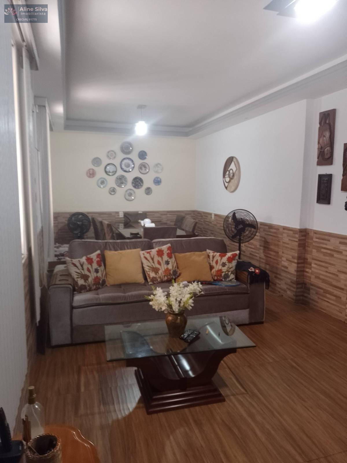 Maravilhosa casa de vila com terraço e churrasqueira na Pinto Teles - Aline Imobiliarista RJ