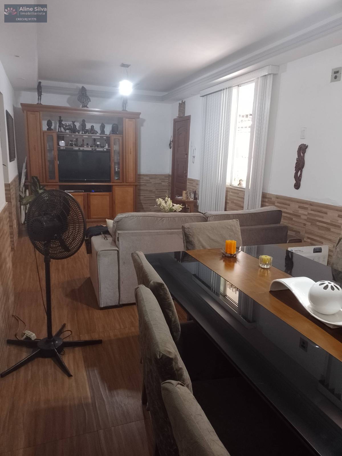Maravilhosa casa de vila com terraço e churrasqueira na Pinto Teles - Aline Imobiliarista RJ